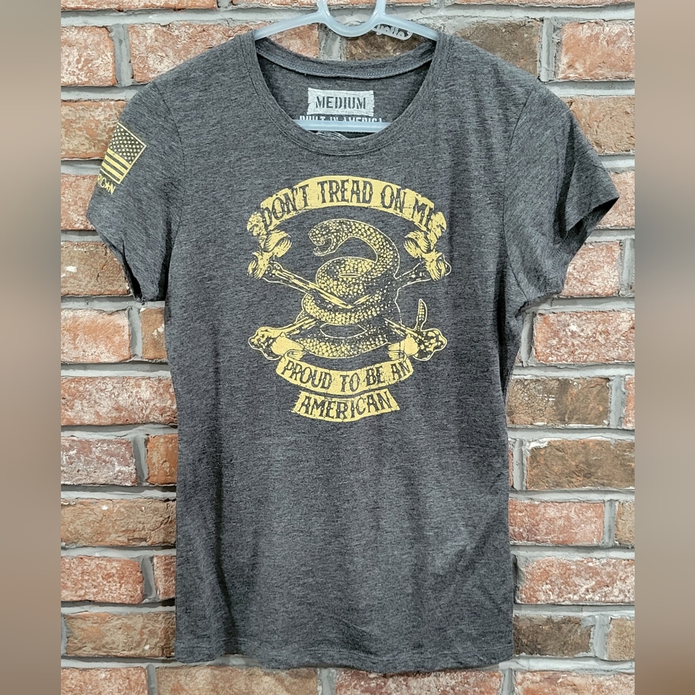 Rogue American Gray "Don't Tread on Me" T-shirt- Medium